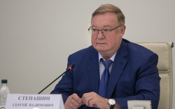 Сергей Степашин приветствовал участников Российской строительной недели